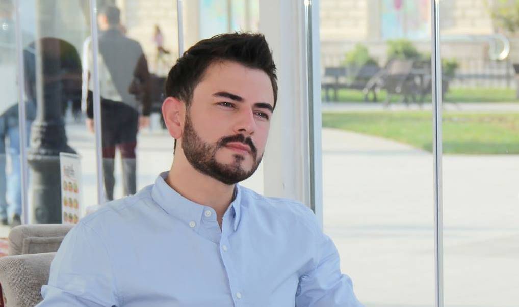 Koronavirusa yoluxan gənc jurnalist vəfat etdi