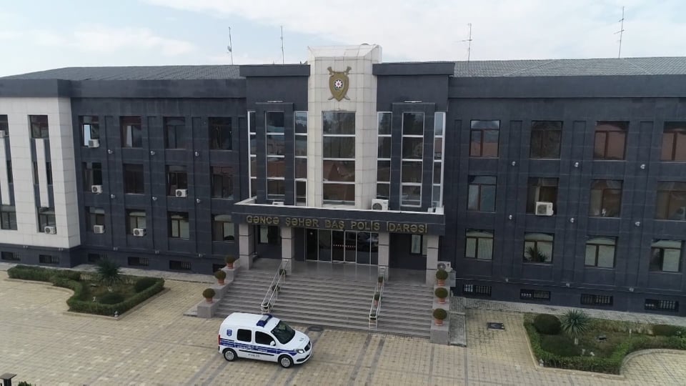 Gəncədə qanunsuz narkotik saxlamaqda şübhəli bilinən şəxslər saxlanılıb -FOTO (ÖZƏL)