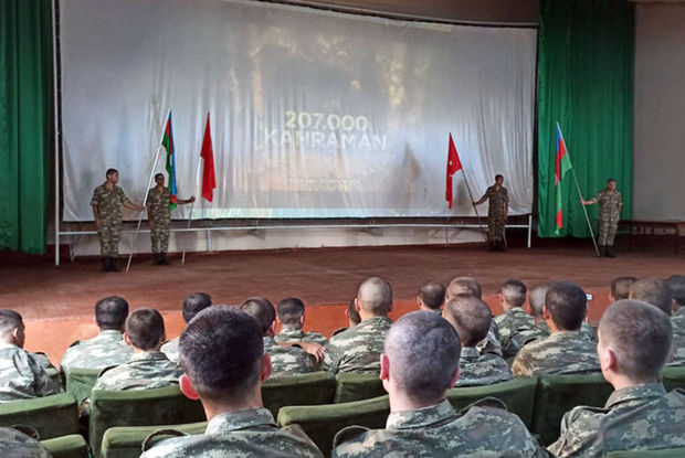 Gəncə Qarnizonunda Türkiyənin Zəfər bayramı ilə əlaqədar tədbirlər keçirilib - FOTO