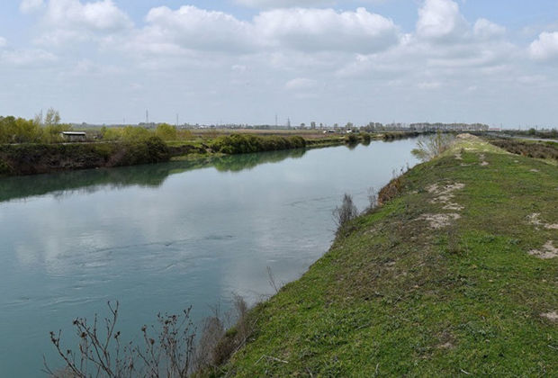 Yuxarı Qarabağ kanalında bir nəfər batıb