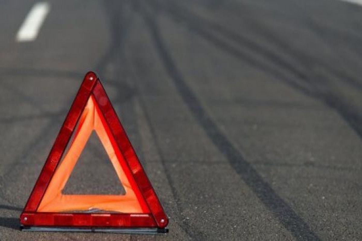 Ağstafada iki azyaşlını maşın vurub, onlardan biri ölüb