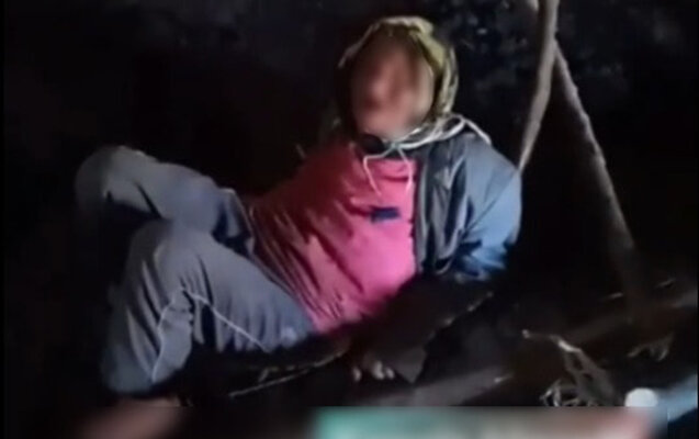 Tövlədə bağladığı 87 yaşlı qadının pensiyasını da mənimsəyibmiş