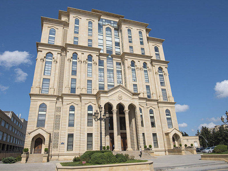 Azərbaycanda dairə seçki komissiyalarına yeni sədr və katiblər seçildi