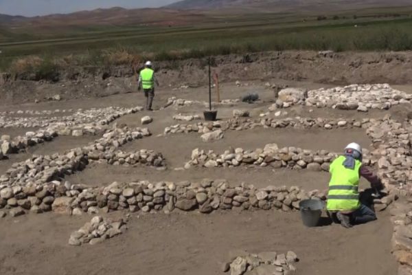 Türkiyədə 2450 illik mətbəx aşkar olunub