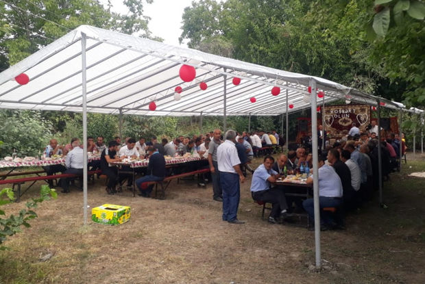 Qəbələdə fərdi evlərdə keçirilən toy mərasimlərində karantin qaydaları pozulub - FOTO