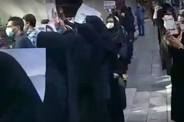 İranda müəllimlərin növbəti etirazı - VİDEO