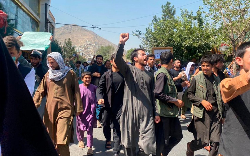 “Taliban” Kabildəki etirazları işıqlandıran 4 jurnalisti saxlayıb