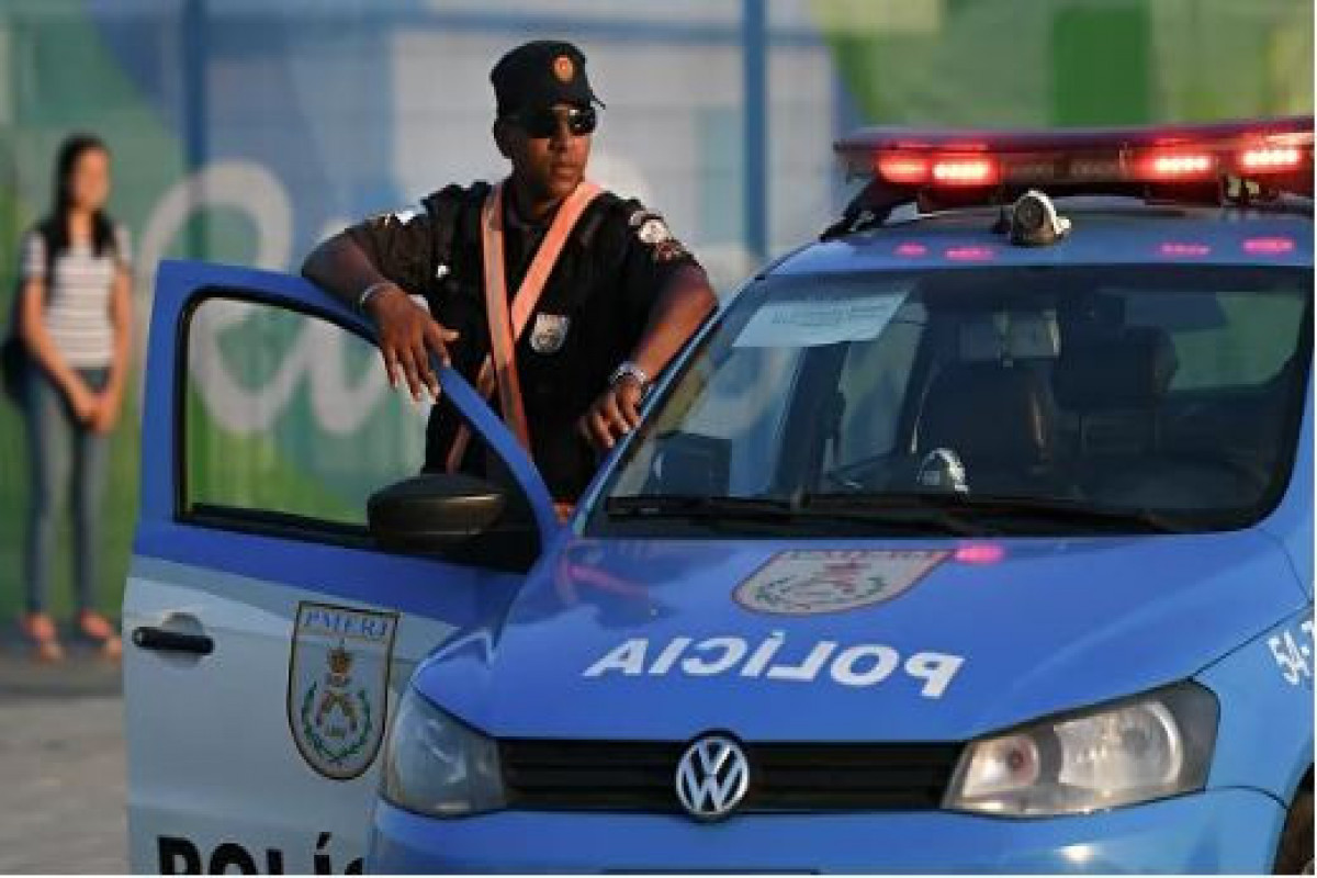 KİV: Trampın keçmiş mətbuat katibi Braziliyada polis tərəfindən saxlanılıb