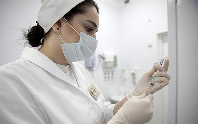 Beş ay əvvəl koronavirusa yoluxanlar da peyvənd olunacaq