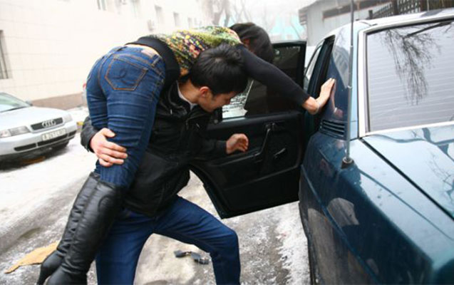 İmişlidə 16 yaşlı qızı oğurlayan 3 nəfər tutuldu