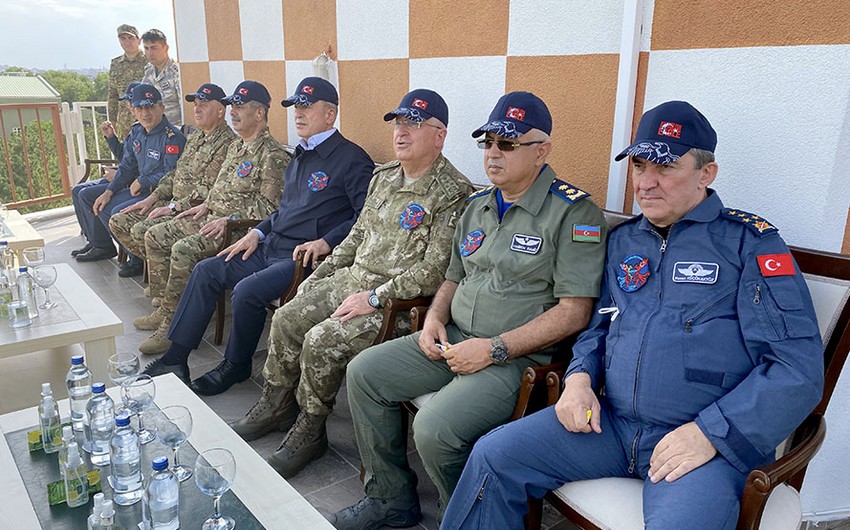 Zakir Həsənov və Hulusi Akar “TurAz Şahini - 2021” taktiki-uçuş təlimlərini izləyib
