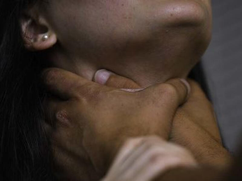 Ərinin başqa qadınla yazışmalarını oxudu, qardaşına dedi və... - TƏFƏRRÜAT