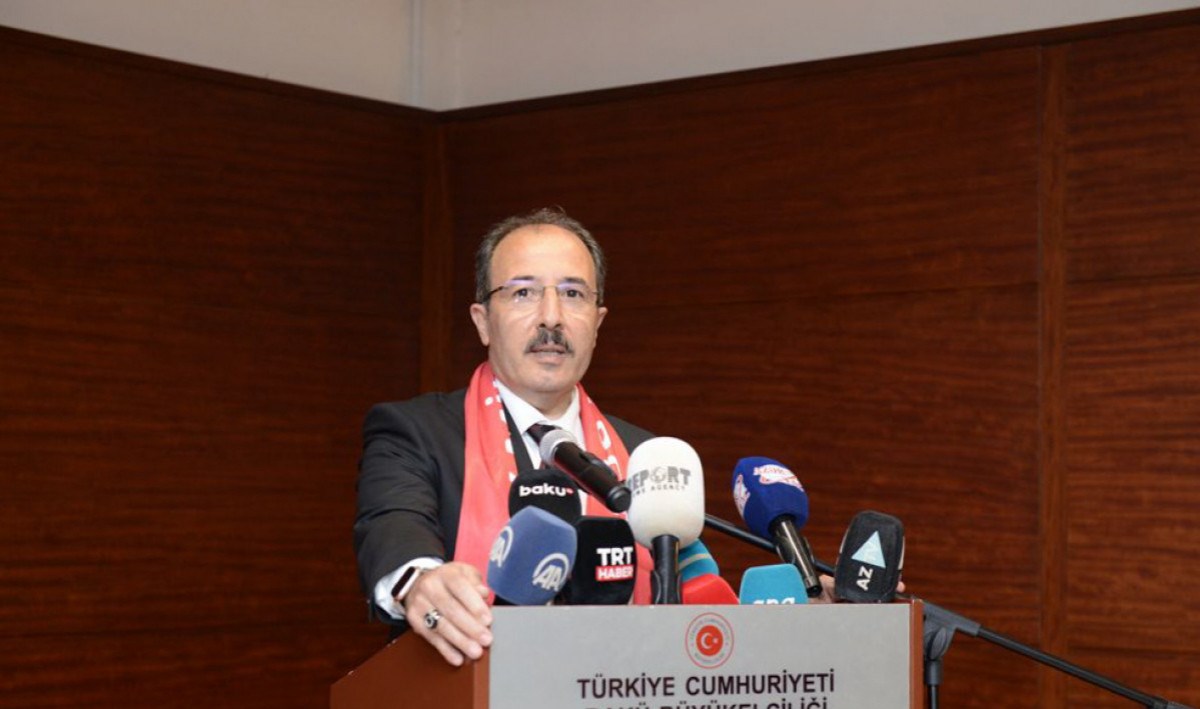 Cahit Bağçı: “Bu gün bütün cəbhələrdə şəhid düşən azərbaycanlıları, türkləri rəhmətlə yad edirik”