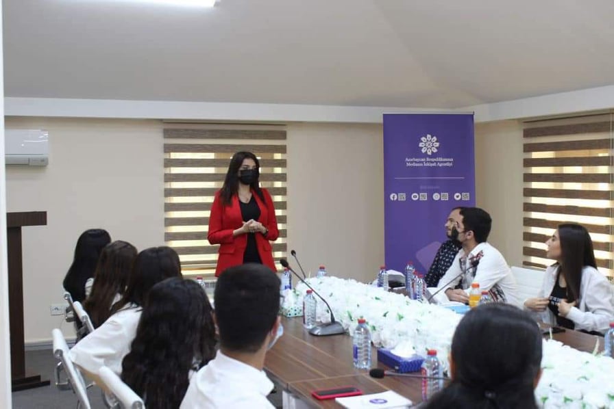 Medianın İnkişafı Agentliyində Media könüllüləri ilə görüş keçirilib - FOTOLAR