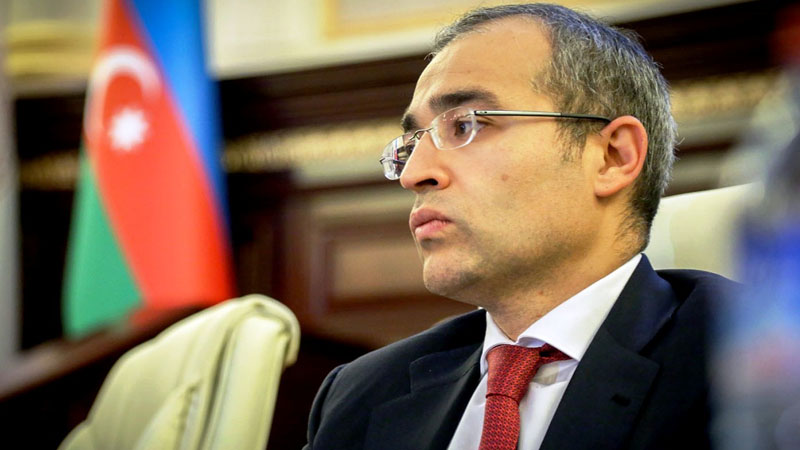 Mikayıl Cabbarov iki nazirlikdə çalışan müşavirini direktor göndərdi