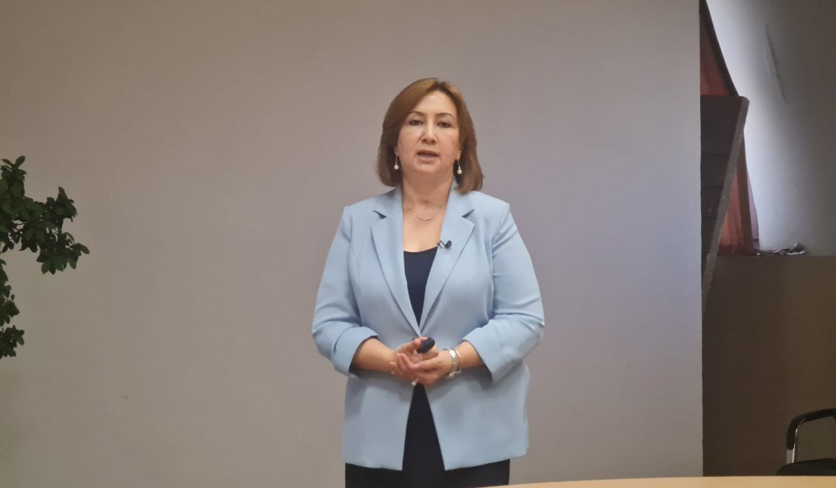 Bakı məktəblərində ənənəvi jurnallar ləğv olunacaq