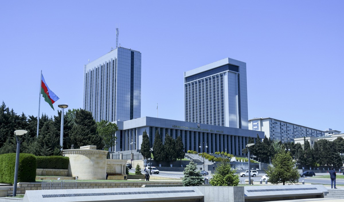 Parlamentdə “Gənclər siyasəti haqqında” yeni qanun layihəsi müzakirəyə çıxarılacaq