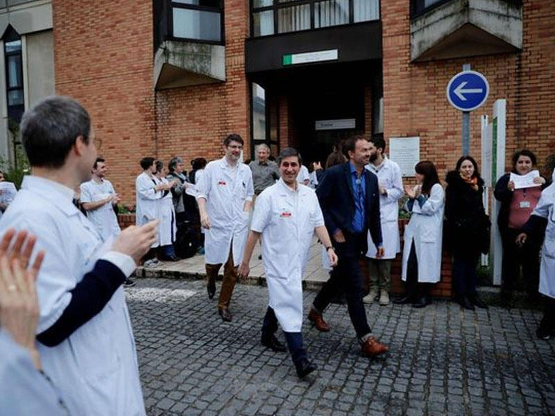 Vaksinasiyadan imtina edən üç min səhiyyə işçisi vəzifəsindən kənarlaşdırılıb