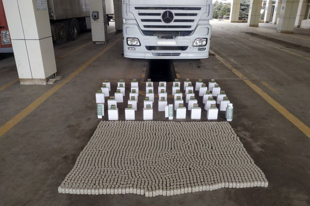 Azərbaycana qeyri-qanuni yolla dərman keçirilməsinin qarşısı alındı - FOTO