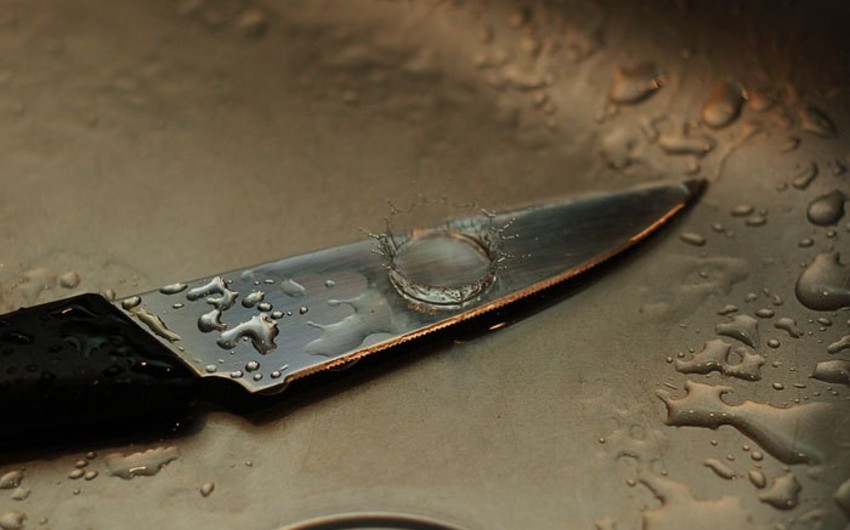 Qaradağ rayonunda gənc oğlan bıçaqlanıb