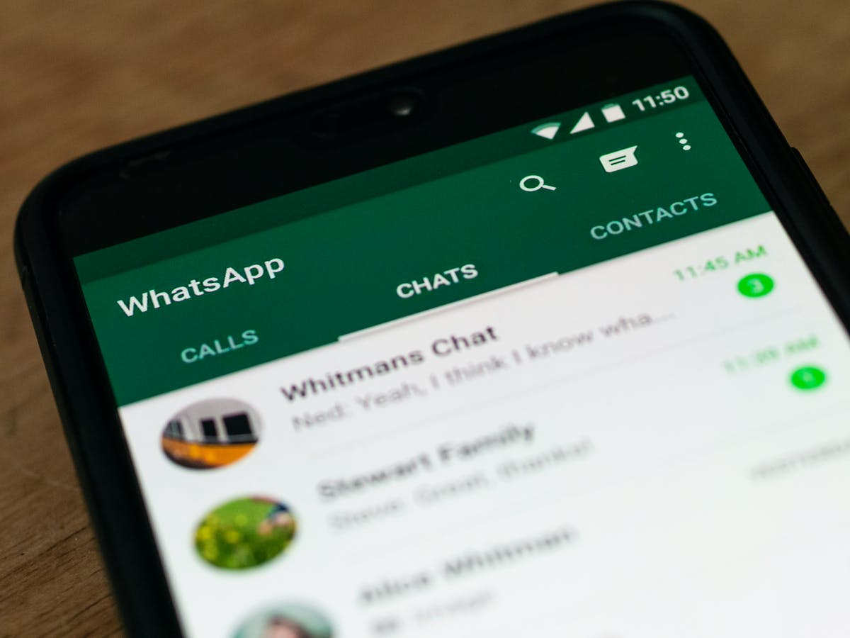 “WhatsApp” qruplarından xəlvətcə qurtulmağın yolları