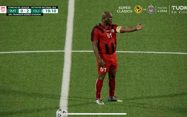 60 yaşlı prezident futbol matçında 54 dəqiqə oynadı - Foto