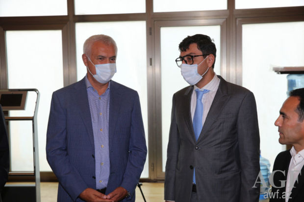 Fərid Qayıbov Güləş Federasiyasına baş çəkdi – FOTO