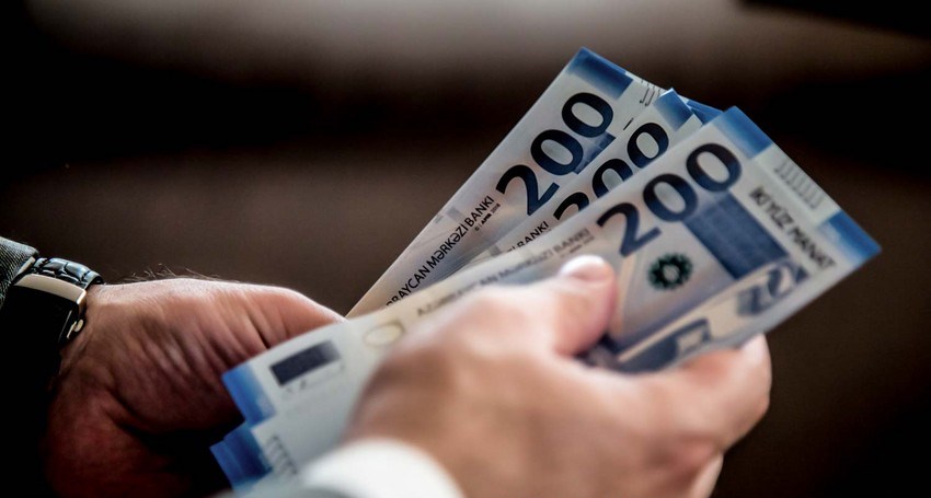 Azərbaycan manatının dövretmə sürəti artıb