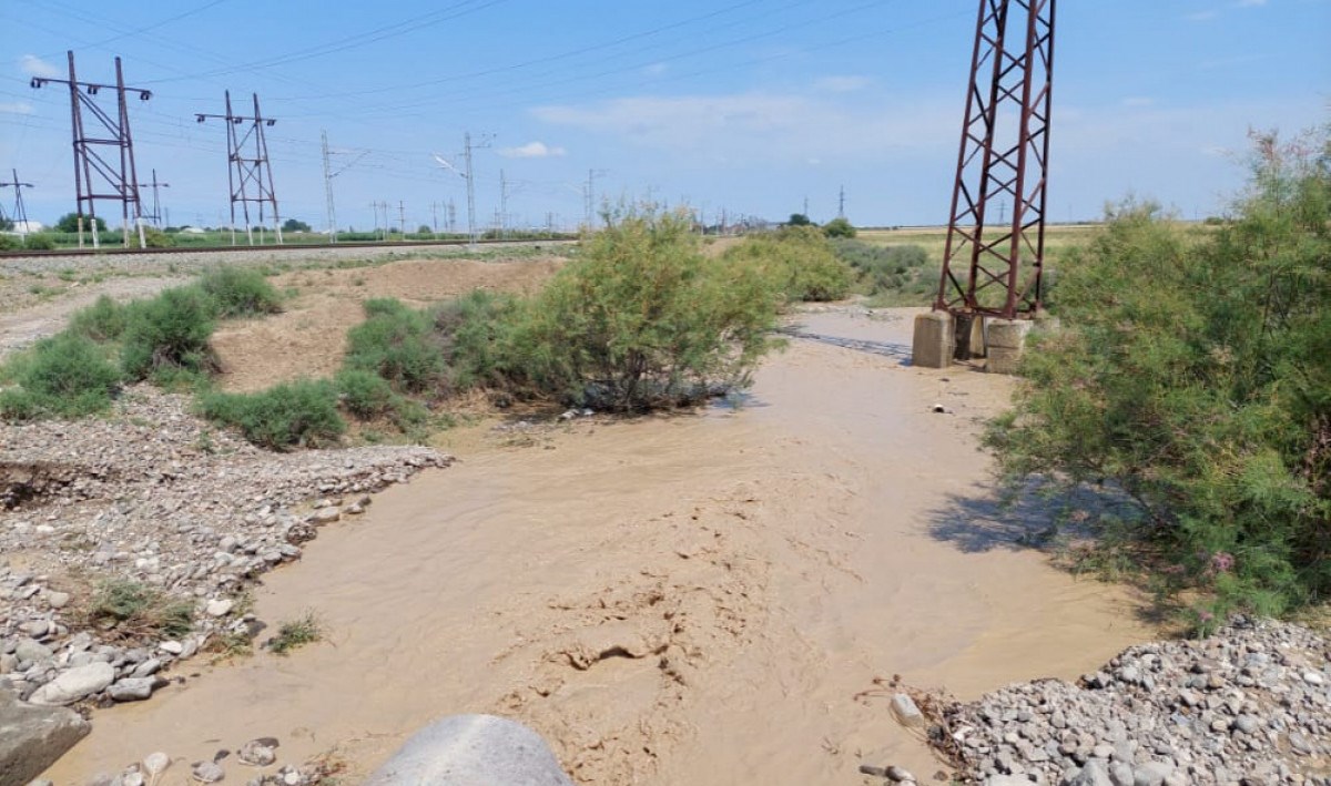 Azərbaycanın bəzi ərazilərində sel və daşqınlar müşahidə olunur
