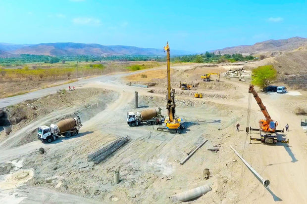 Xudafərin-Qubadlı-Laçın və Xanlıq-Qubadlı avtomobil yollarının inşası sürətlə davam etdirilir - FOTO