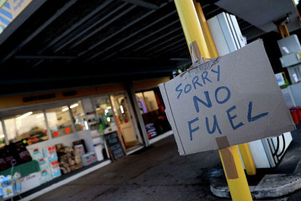 Britaniyada yanacaq böhranı: Ordu yüksək hazırlıq vəziyyətinə gətirildi