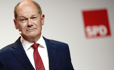 Канцлер Германии Меркель поздравила лидера СДПГ Шольца с победой на выборах в бундестаг