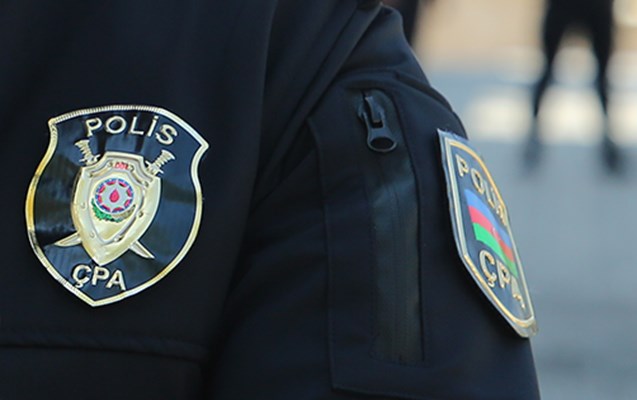 Əri döydüyü üçün polis şöbəsinə şikayətə gəlibmiş