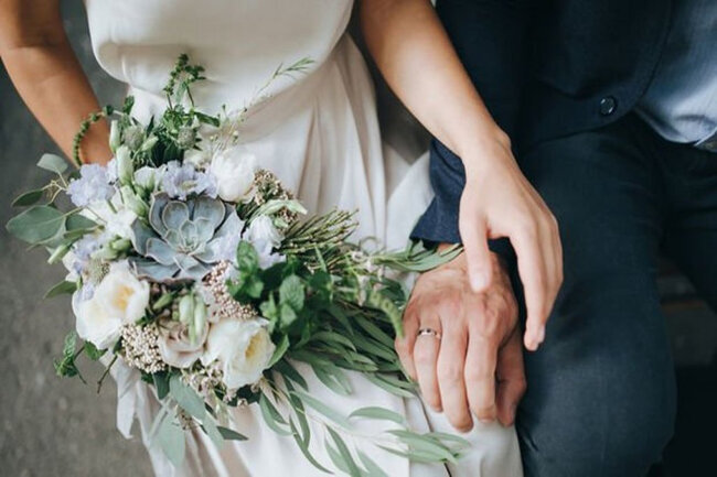 Azərbaycanda maraqlı statistika: Gənc xanımlar yaşlı kişilərlə, gənc oğlanlar yaşlı qadınlarla evlənir - FOTO