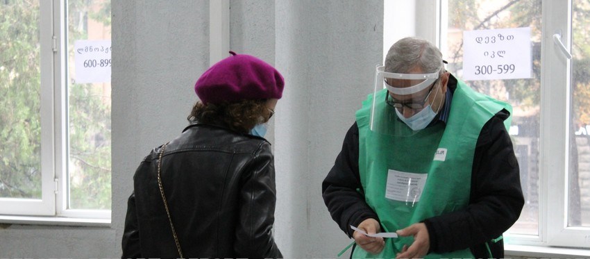 Marneulidə azərbaycanlı namizədlər arasında dava olub