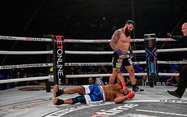 Nokautdan sonra xəstəxanaya yerləşdirilən idmançı öldü