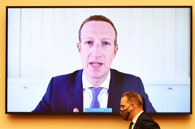 Цукерберг извинился перед пользователями за сбой в соцсетях