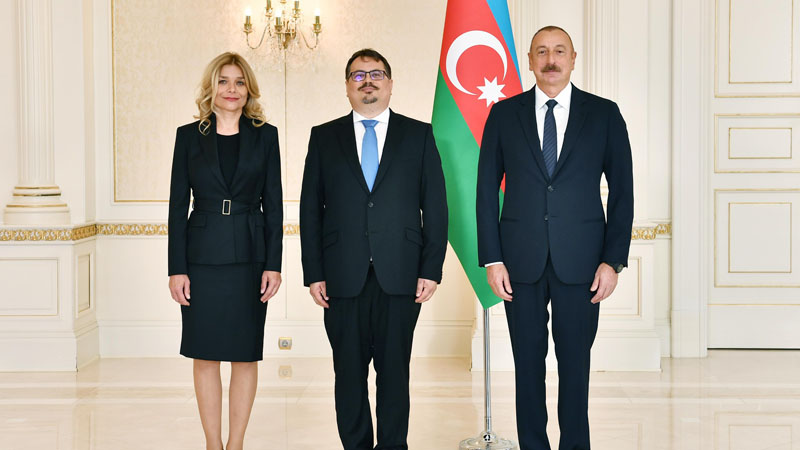 Prezident Aİ-nin Azərbaycandakı yeni nümayəndəsinin etimadnaməsini qəbul etdi