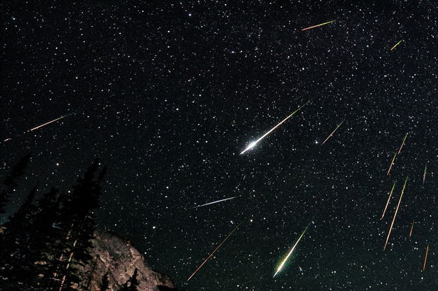 Bu gecədən etibarən dörd gün meteor yağışı olacaq - VİDEO