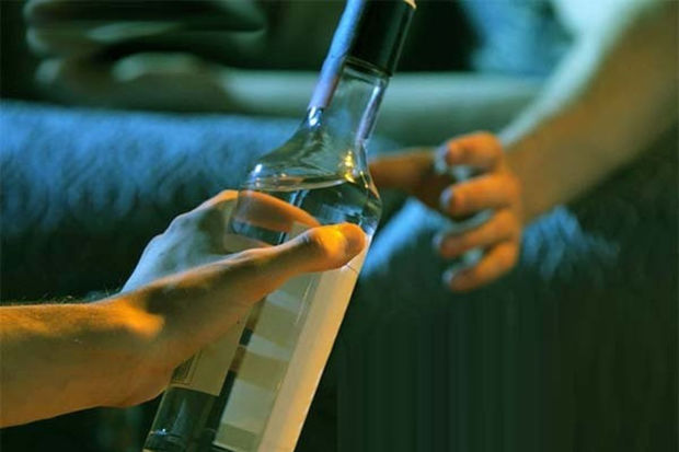 Orenburqda bir gündə doqquz nəfər saxta alkoqoldan zəhərlənərək həyatını itirib - VİDEO