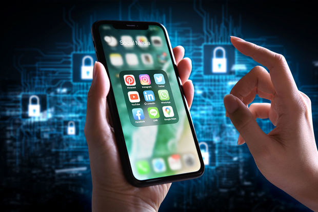 Sosial şəbəkələrin işində yenə problem yarandı