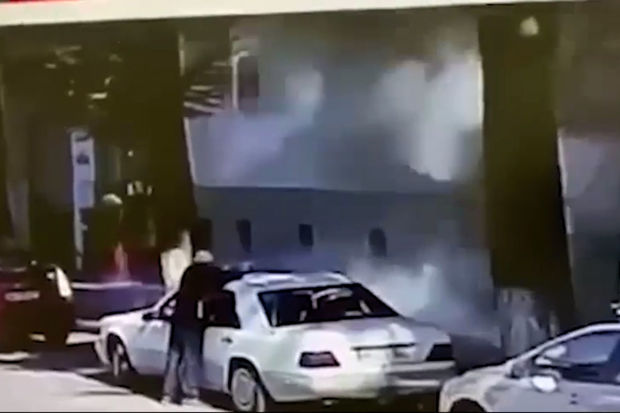 Batumidə yaşayış binasının çökmə anı – ANBAAN VİDEO