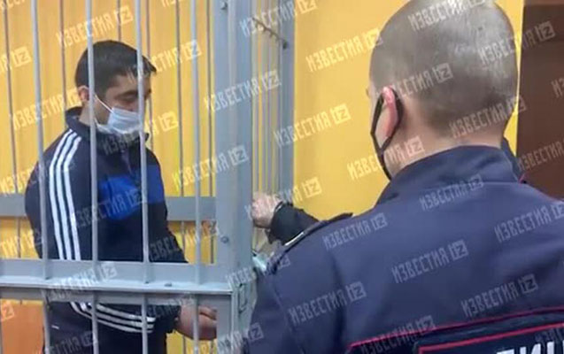 Rusiyada kütləvi zəhərlənməyə görə azərbaycanlılar həbs edildi - Fotolar+Video