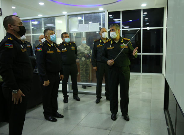Müdafiə naziri hərbi dənizçilərə tapşırıq verdi - FOTO