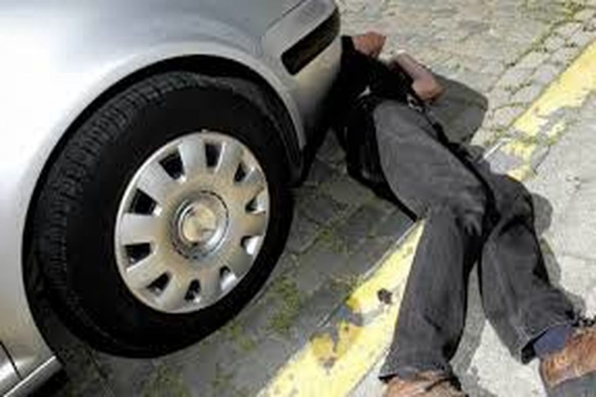 Kürdəmirdə avtomobil piyadanı vuraraq öldürüb