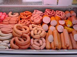 Azərbaycanda istehlaka yararsız kolbasa məhsulları aşkarlandı - FOTO