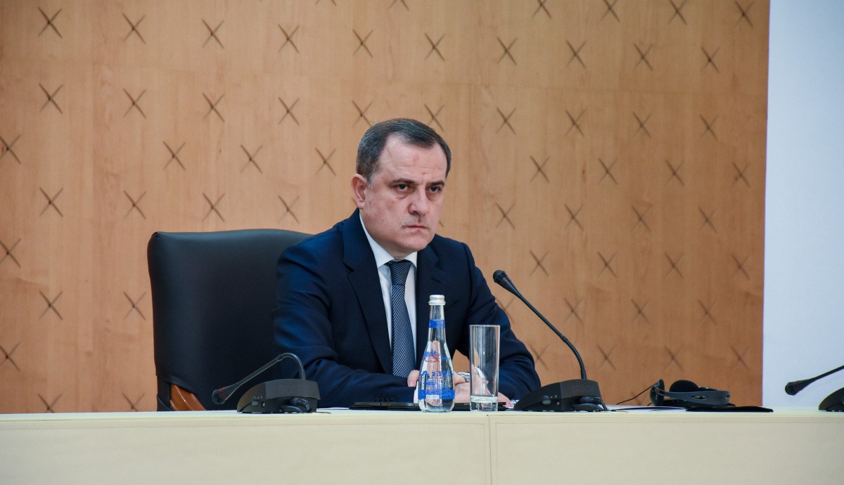 Nazir Rusiya və Ermənistan XİN başçıları ilə görüşdə sərhədlərin delimitasiyasına dair danışıqlara başlamağın əhəmiyyətini vurğulayıb