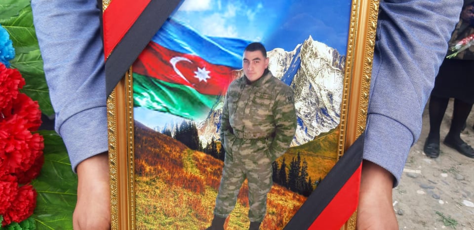 Ötən gün şəhid olan hərbiçimiz dəfn olunur - FOTO 