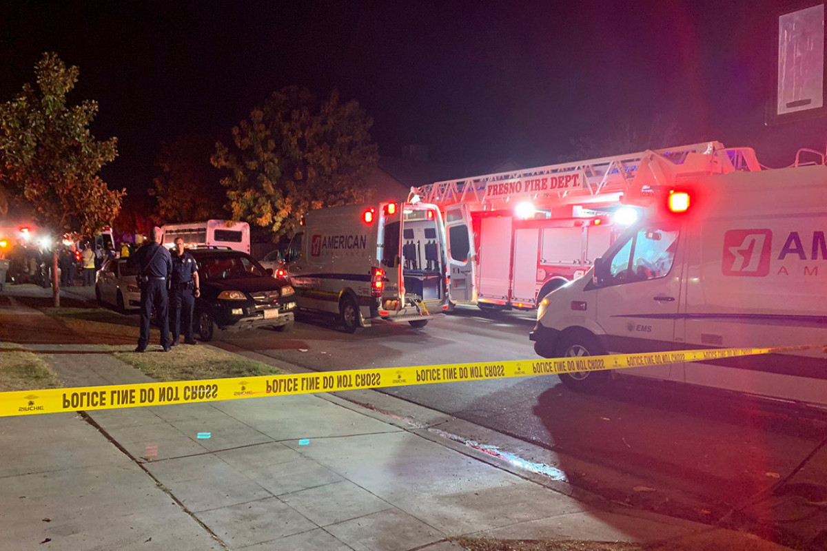 ABŞ-da Hallouin şənliyi zamanı naməlum şəxs kütləni güllələyib, yaralılar var