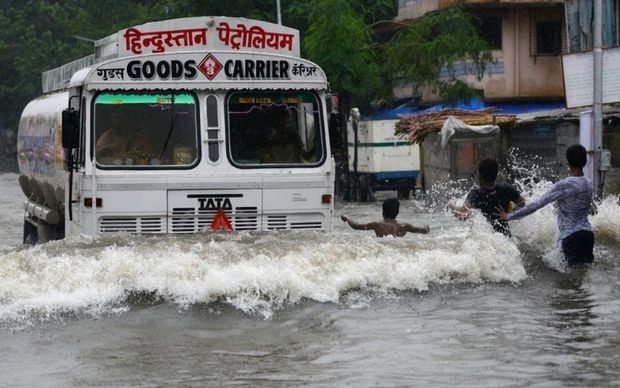 Hindistanda təbii fəlakət qurbanlarının sayı artdı